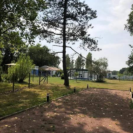 La Gloriette De L'etang Sallertaine